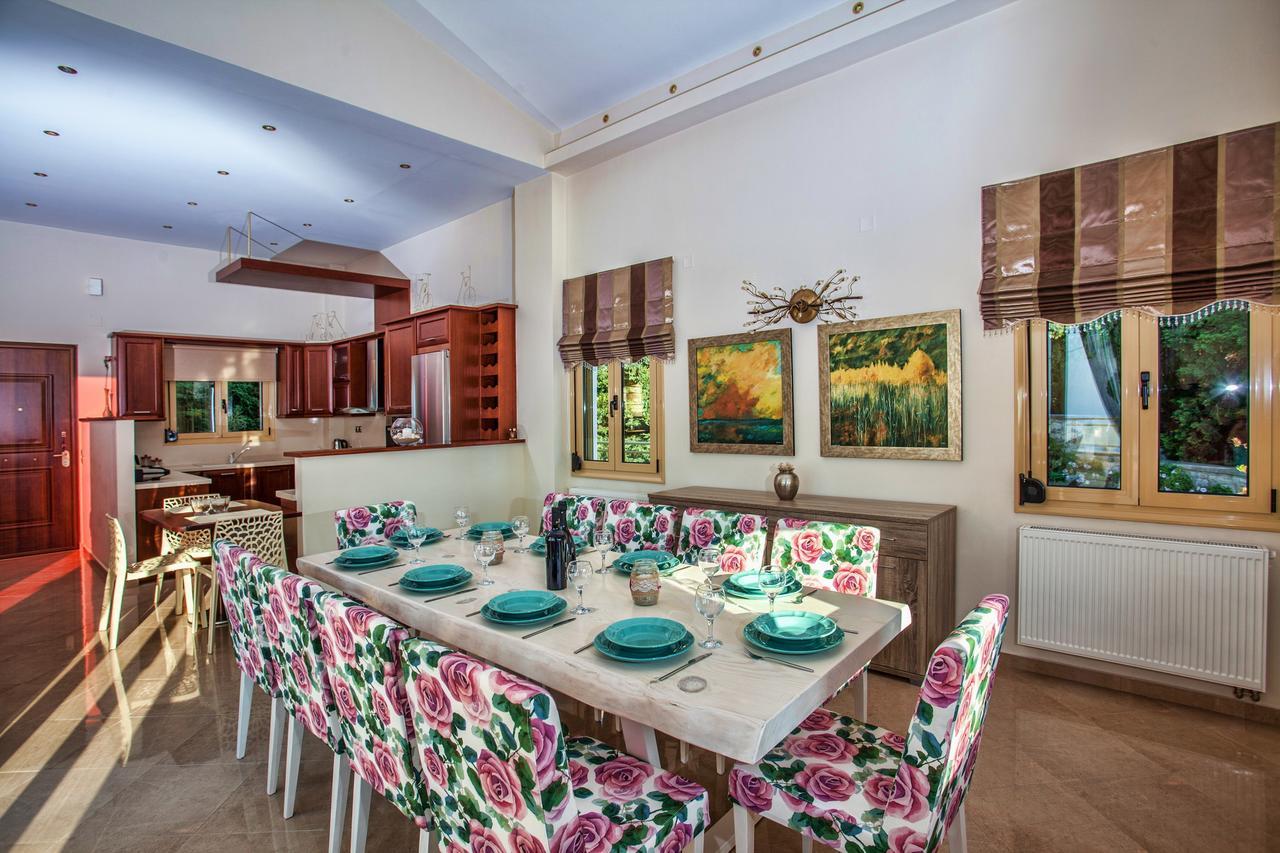 Roussospítion Palladio Luxury Villa With Amazing View מראה חיצוני תמונה